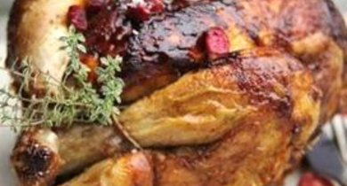 Pintade farcie au pain d’épices, potiron et cranberries