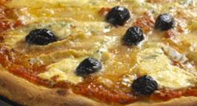Pizza aux trois fromages