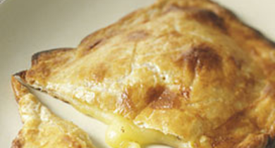 Pompe au Cantal Entre-Deux Pont de la Pierre