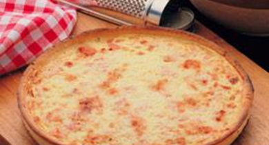 Quiche au thon, tomates et basilic