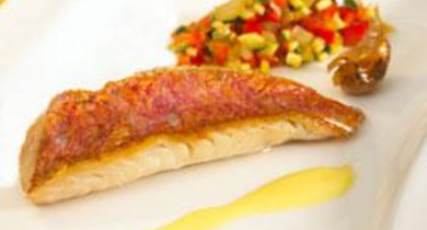 Rouget à la crème d'ail, ratatouille minute