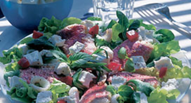 Salade des calanques au fromage de brebis Salakis