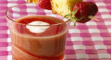 Soupe de fraises et nectarines au yaourt La Laitière