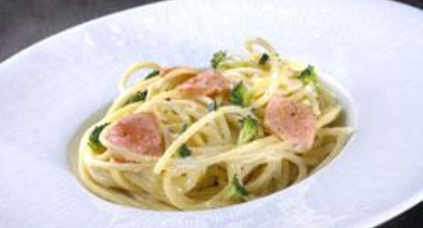 Spaghettis crémées au saumon frais et brocolis