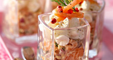 Tartare aux saumons et tomates confites, crème de Ricotta au Raifort