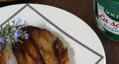 Tatin d'endives, sauce au roquefort Société