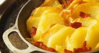 Truffade de pommes de terre gratinées à la cancoillotte