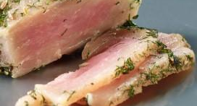 Verrines de veau façon Gravelax fromage frais et baies polaires