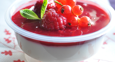 Blanc-manger aux fruits rouges