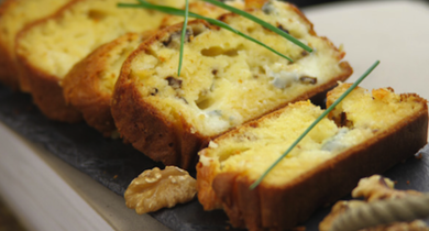Cake chèvre, jambon et noix