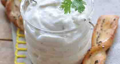 Mousse de Société Crème avec ses mouillettes feuilletées au pavot