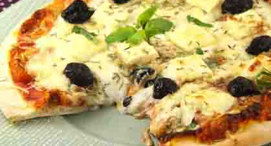 Pizza au Fromage de Brebis Salakis