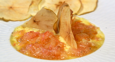 Crème onctueuse au thé, pamplemousses rôtis et pommes craquantes