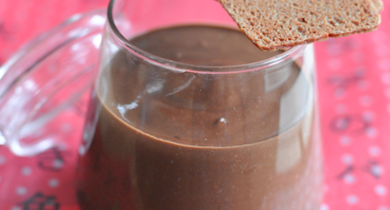 Verrine de chocolat mentholé, tuile craquante au cacao