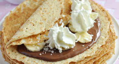 Crêpes au chocolat, banane et chantilly