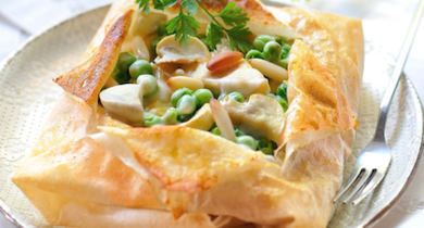 Feuilletés de poulet au Roquefort et pignons