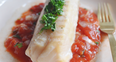 Filet de cabillaud, concassée de tomates à la coriandre
