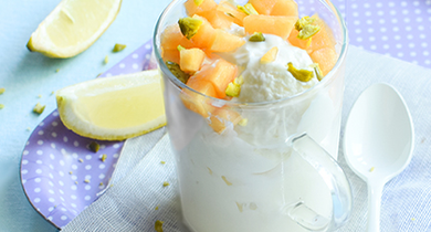 Frozen yogurt citron melon et pistaches