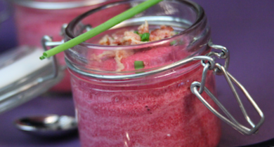 Gaspacho de betteraves au cumin et à la crème
