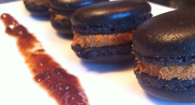 Macarons foie gras, figues et spéculoos