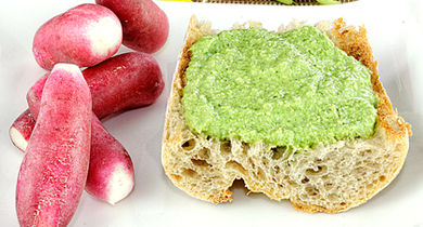 Radis et beurre maison aux fanes de radis