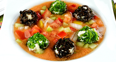 Gaspacho aux billes de chèvre