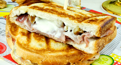 Croque à la crème de roquefort 