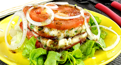 Millefeuille de tomates au chèvre frais