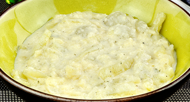 Ragoût de concombres et oignons grelots à la menthe poivrée