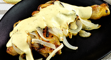 Cuisses de poulet à la moutarde crémée