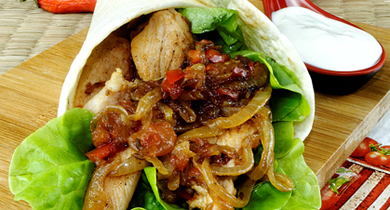 Burger de dinde, sauce au yaourt