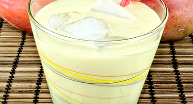 Cocktail de mangue à la violette