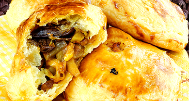 Chaussons salés aux cèpes et cheddar