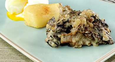 Panais aux morilles crémées et oeufs mollets