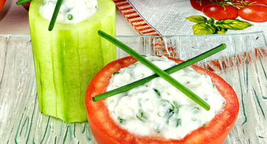 Concombre et tomates farcis aux «Petits Chèvres Doux»