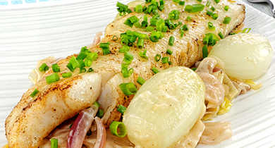 Filet de Merlan aux petits oignons