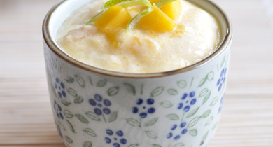 Mousse à la mangue, gingembre et citron vert