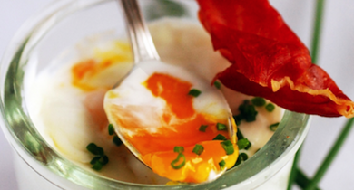 Œufs cocottes au Société crème et au jambon de montagne 