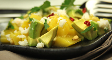 Salade mangue, avocat, crabe et citron vert