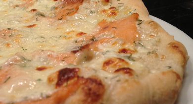 Pizza au saumon fumé 