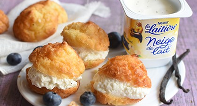 Chouquettes au Neige de Lait Vanille et Myrtilles