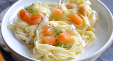 Saumon et tagliatelles en salade