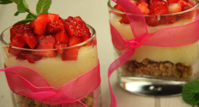 Tarte aux fraises Bridel servie en verrine
