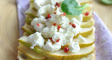 Tartines croustillantes aux poires et chèvre frais 