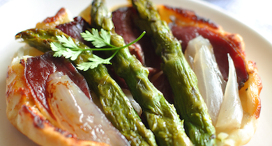 Tarte Tatin d'asperges vertes 
