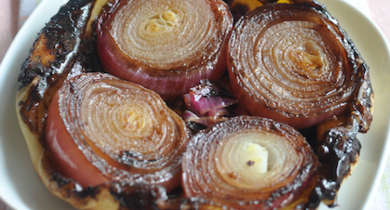 Tatin d'oignons rouges