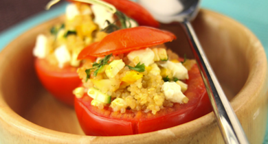 Tomates garnies aux quinoa et légumes du soleil