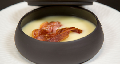 Velouté de Panais au lard fumé
