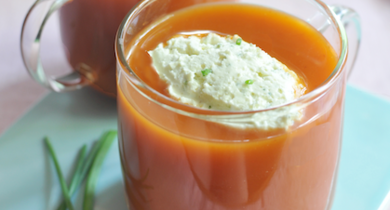 Velouté de tomates et bouchées de Rondelé ail et fines herbes