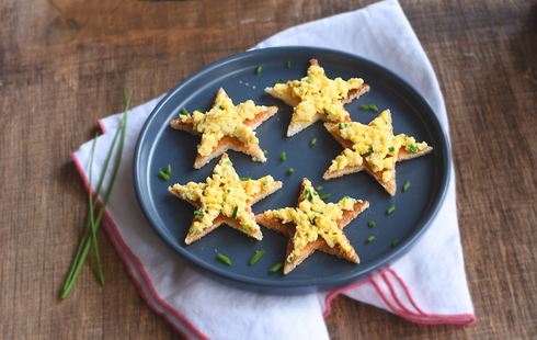 Toasts œufs ciboulette et Société Crème